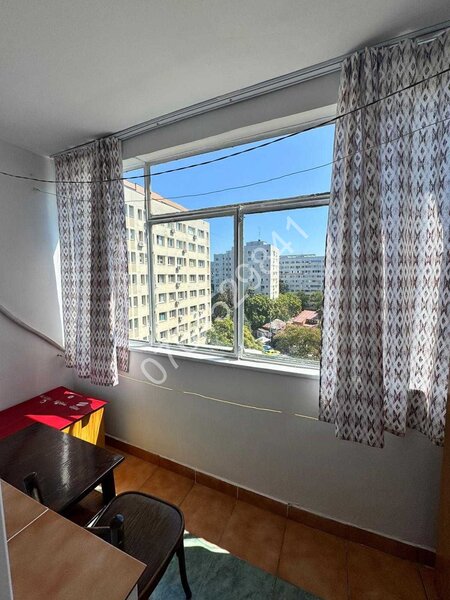 Dristor, Bd. Camil Ressu, langa metrou Dristor, proaspat igienizat.